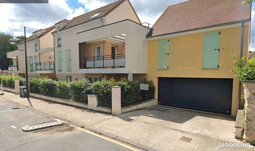 Parking interieur · à Ferrières-en-Brie · 11 800 €