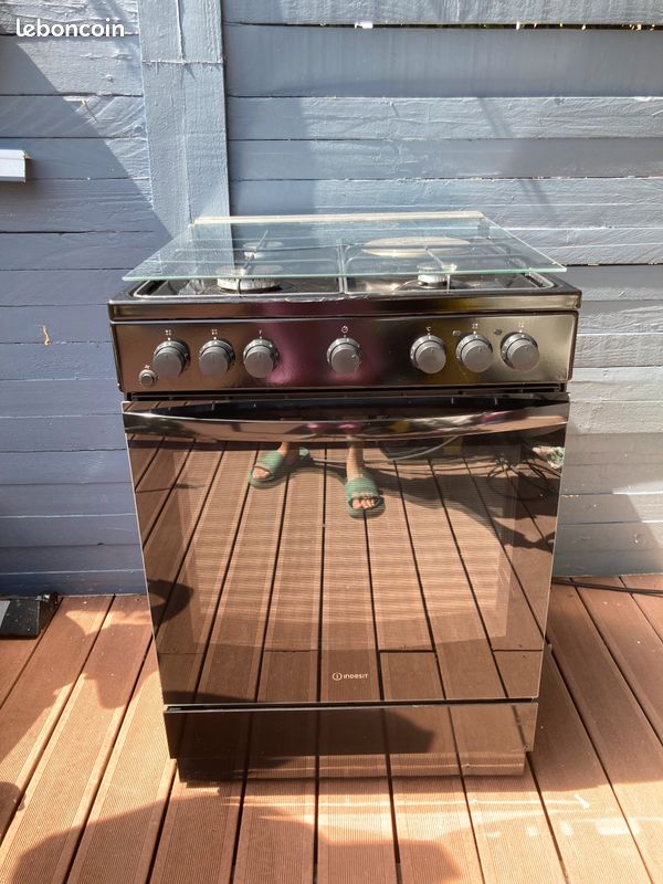 Cuisinière gaz et electrique (image 1)