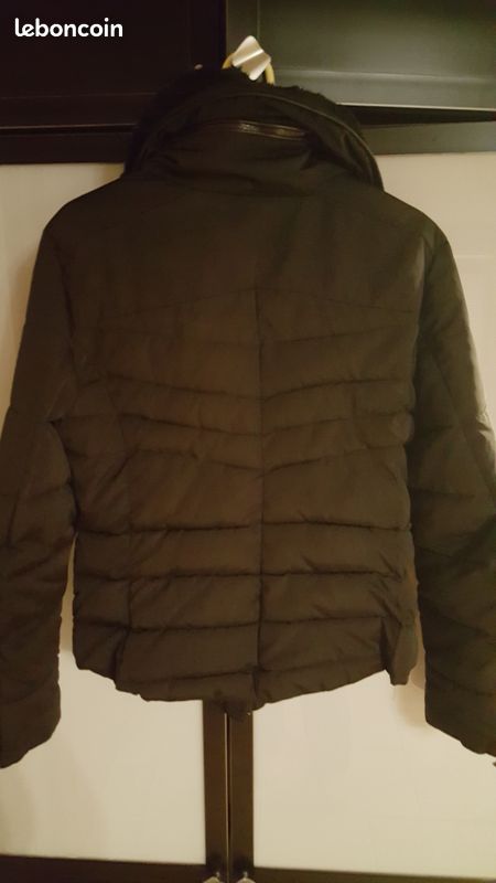 Blouson noir Taille L (image 2)