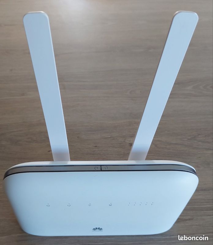 ROUTEUR WIFI 4G+ Huawei B715s-23c - Accessoires téléphone & Objets connectés