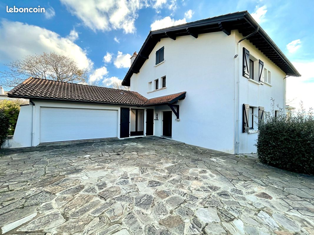 Maison 7 pièces 227 m² - Bidart 64210 (image principale 9)