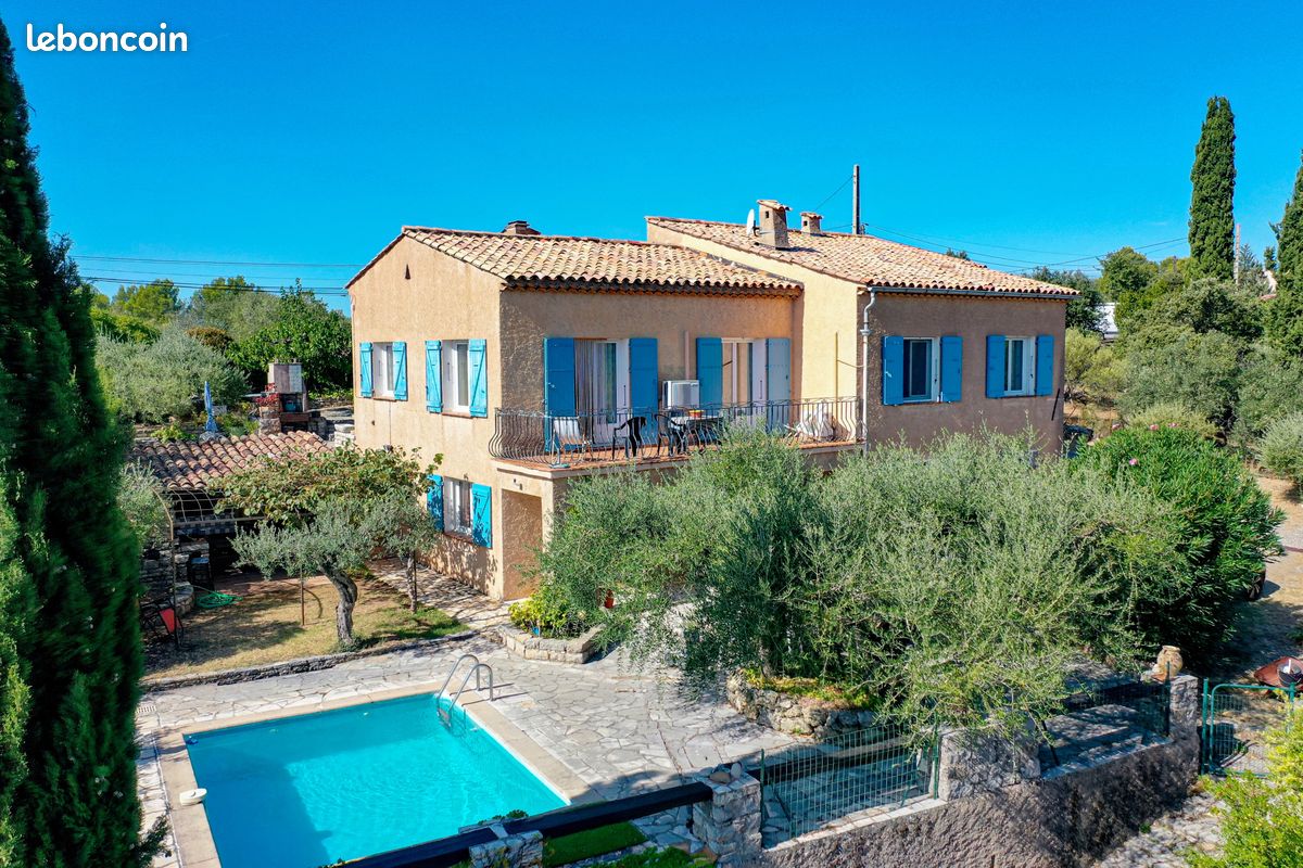 Maison 8 pièces 200 m² · à Flayosc · 200 m² · 475 000 €