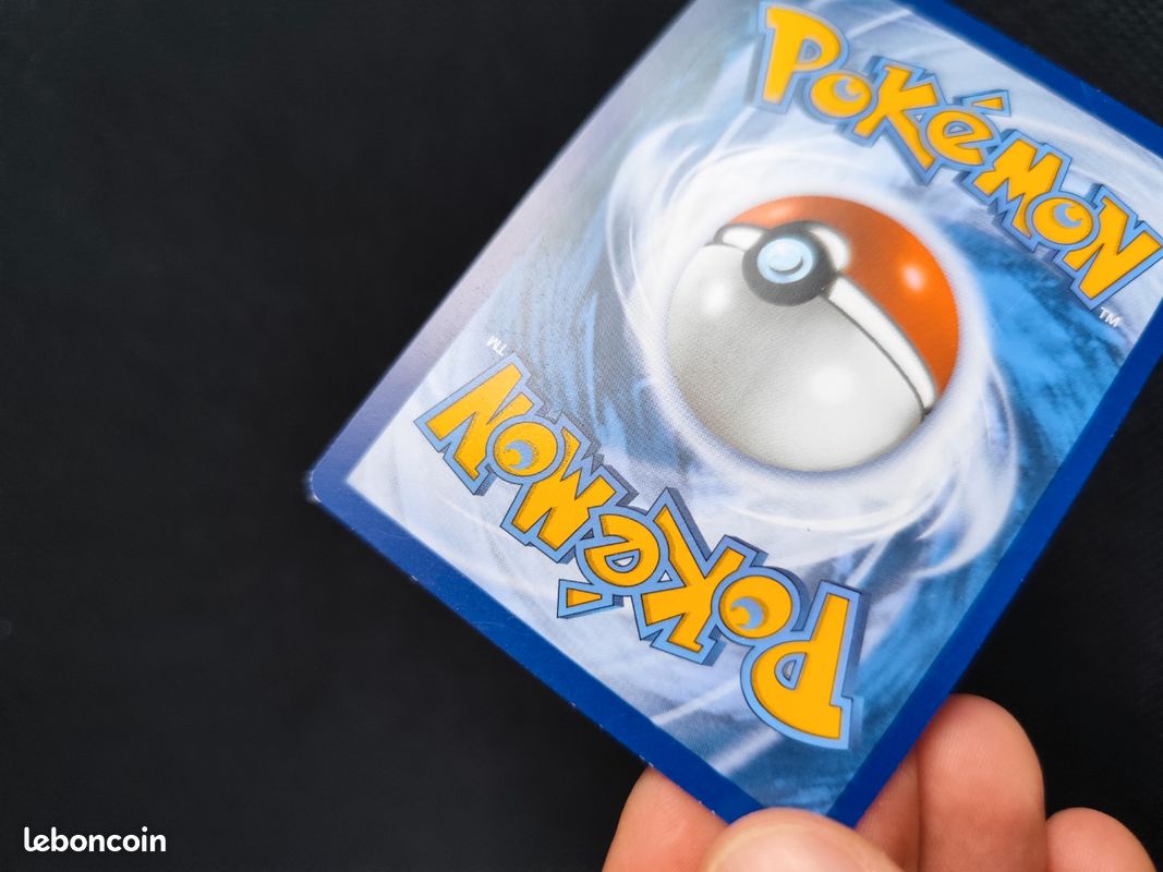 Carte pokémon Pidgeotto AR 208/197 (image 4)