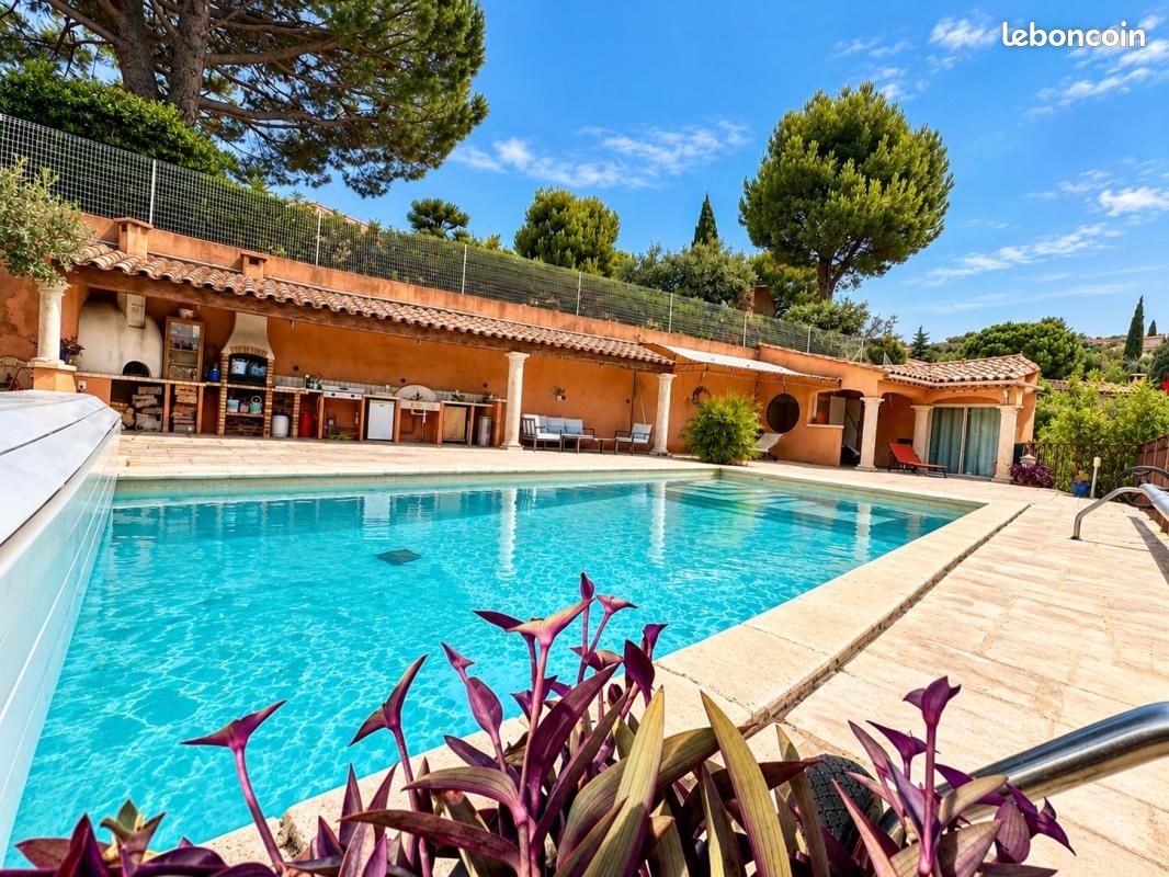Maison 6 pièces 130 m² · à Ollioules · 130 m² · 850 000 €