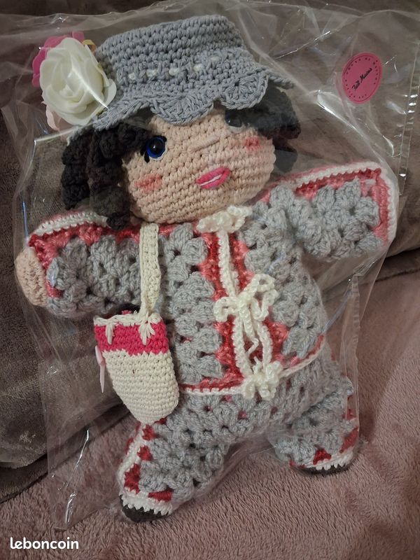 Poupée au crochet (image 2)