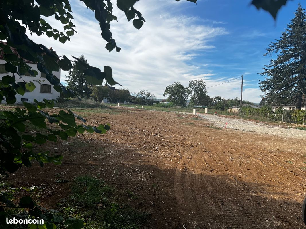 Terrain a batir · à Chagny · 66 000 €
