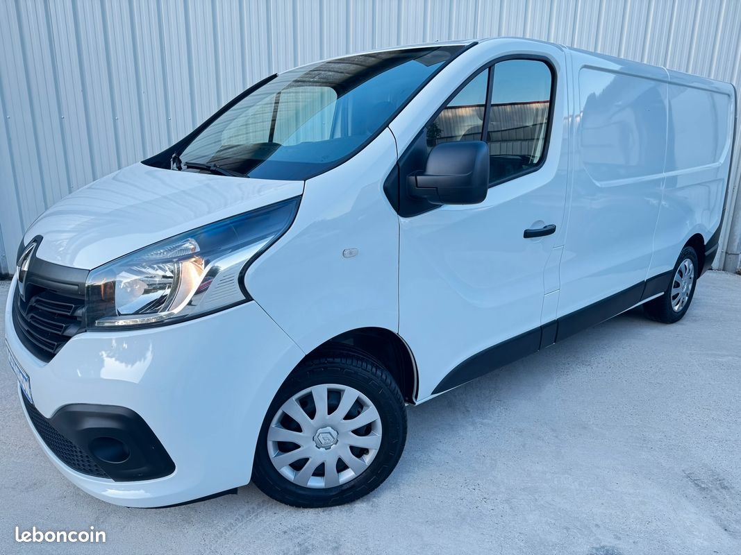 RENAULT TRAFIC III L2H1 GRAND CONFORT 1.6 DCI 120cv BV6 3 PLACES 1°MAIN à 13300 HT et TVA 20% 2660 RÉCUPÉRABLE (image 1)