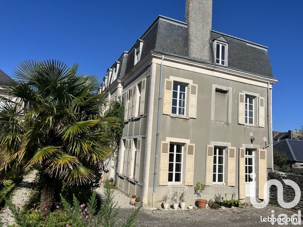 Maison 12 pièces 372 m²