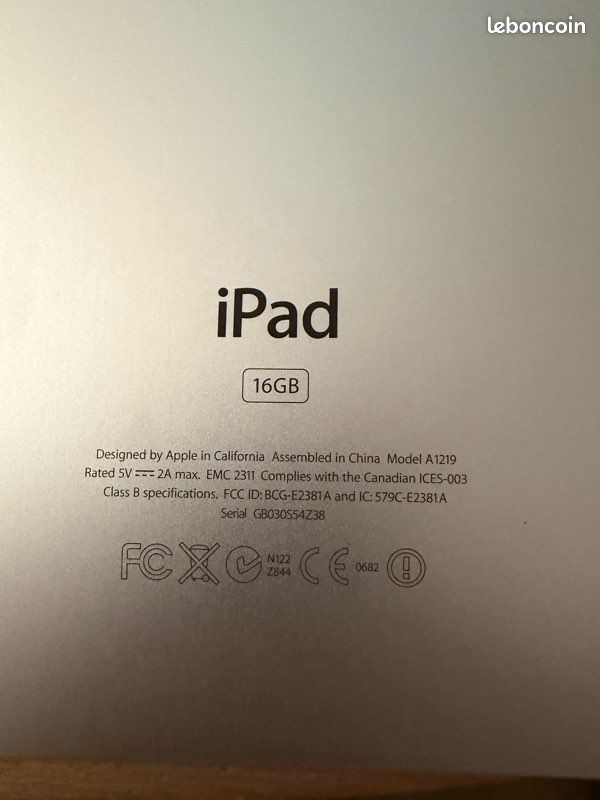 IPAD A1219 wifi 2010 16Go gris (image 2)