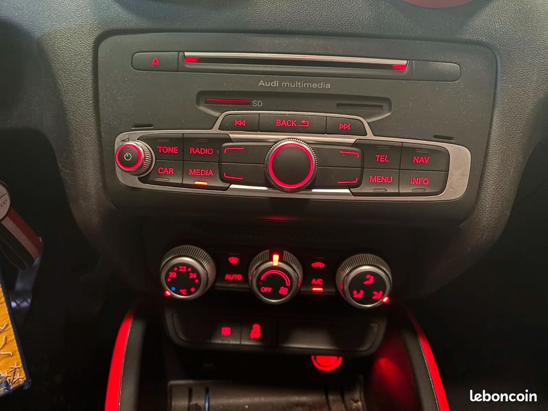 AUDI A1 A1 1.0 TFSI ultra 95 Ambiente * TOIT OUVRANT (image 14)