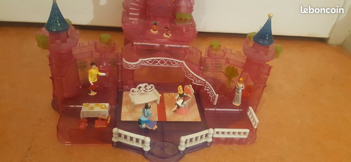 Château Polly Pocket (image 1)