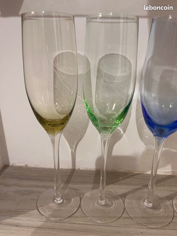 Lot de 4 grandes flûtes à champagne (image 3)