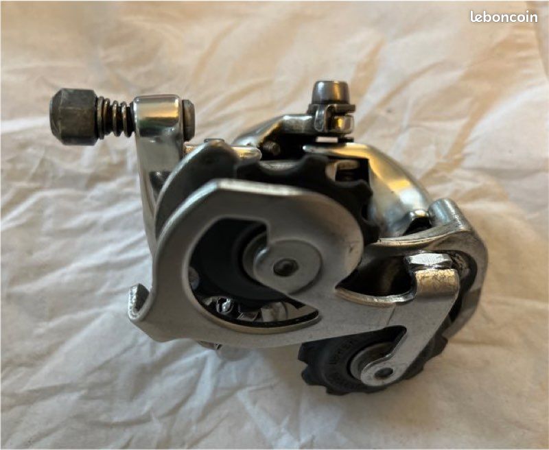 Dérailleur Arrière Campagnolo Daytona 9 Vitesses – Vintage Italien, Cage Moyenne, Look Argenté