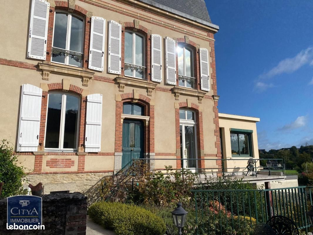 Maison 6 pièces 157 m² · à Laval · 157 m² · 614 000 €