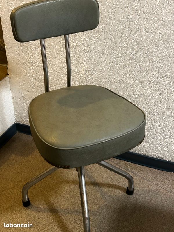 Lot de fauteuils et chaises vintage année 70 (image 11)