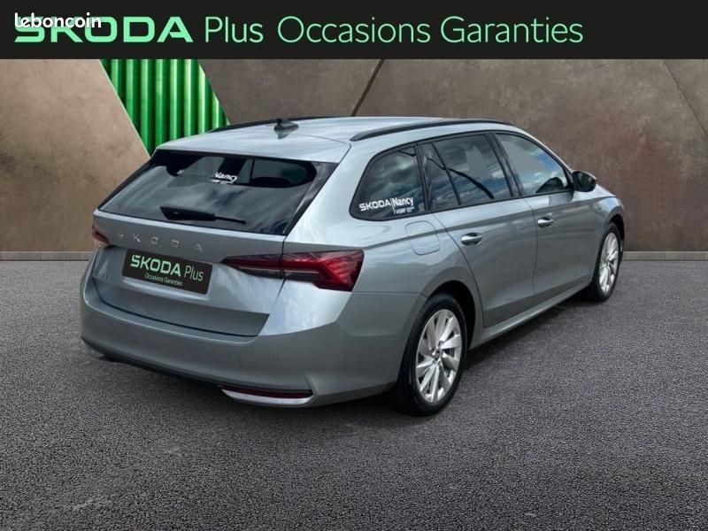 Skoda Octavia Combi 2.0 TDI SCR 150ch Selection DSG7 (image 11)