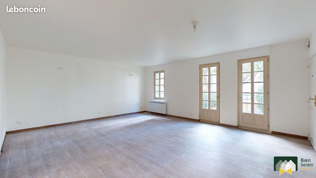 Appartement 5 pièces 95 m² · à Chartres · 95 m² · 1 100 €
