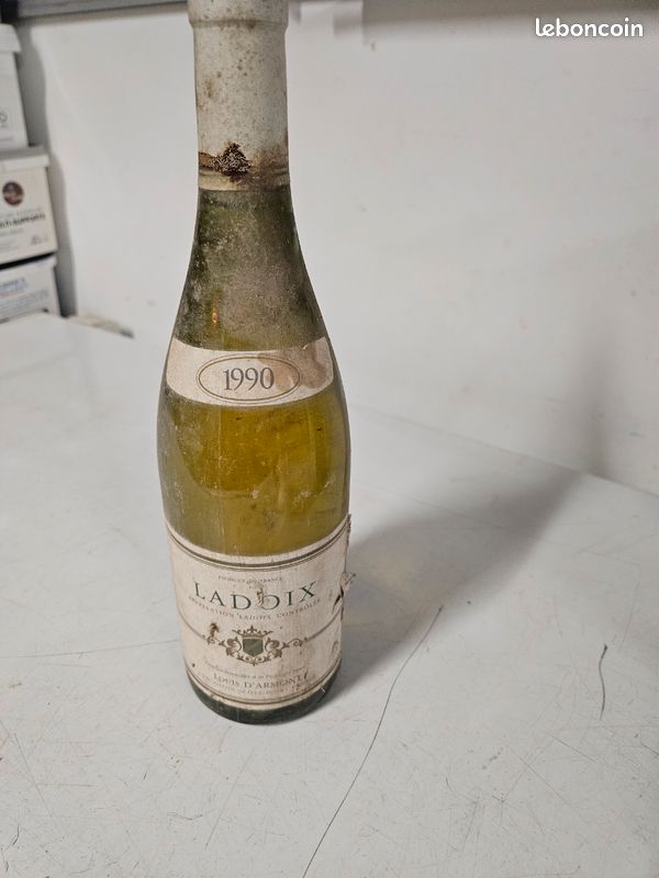 Vin blanc Bourgogne (image 1)