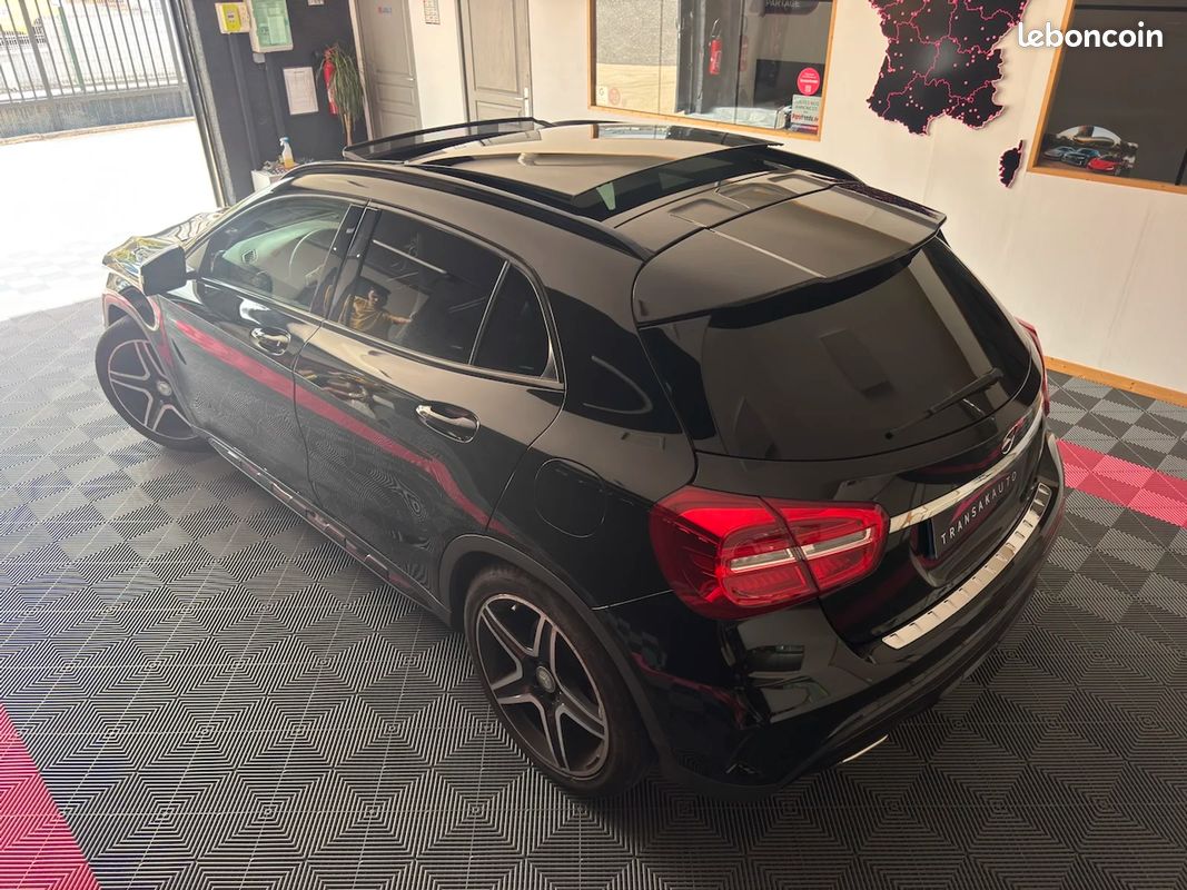 Mercedes GLA 220d 170ch 7G-DCT 4MATIC FASCINATION PACK AMG / Toit ouvrant (image 14)
