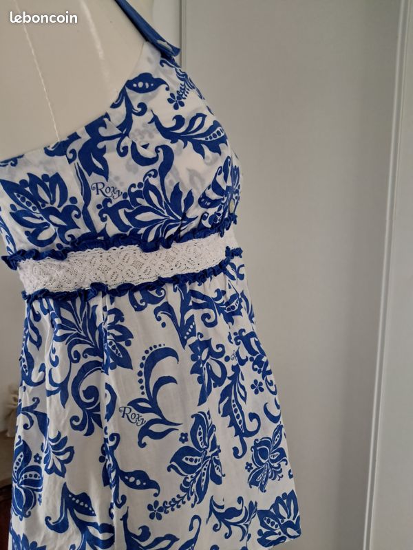 Top haut Taille 34 Tissus Blanc et bleu imprimé de fleurs