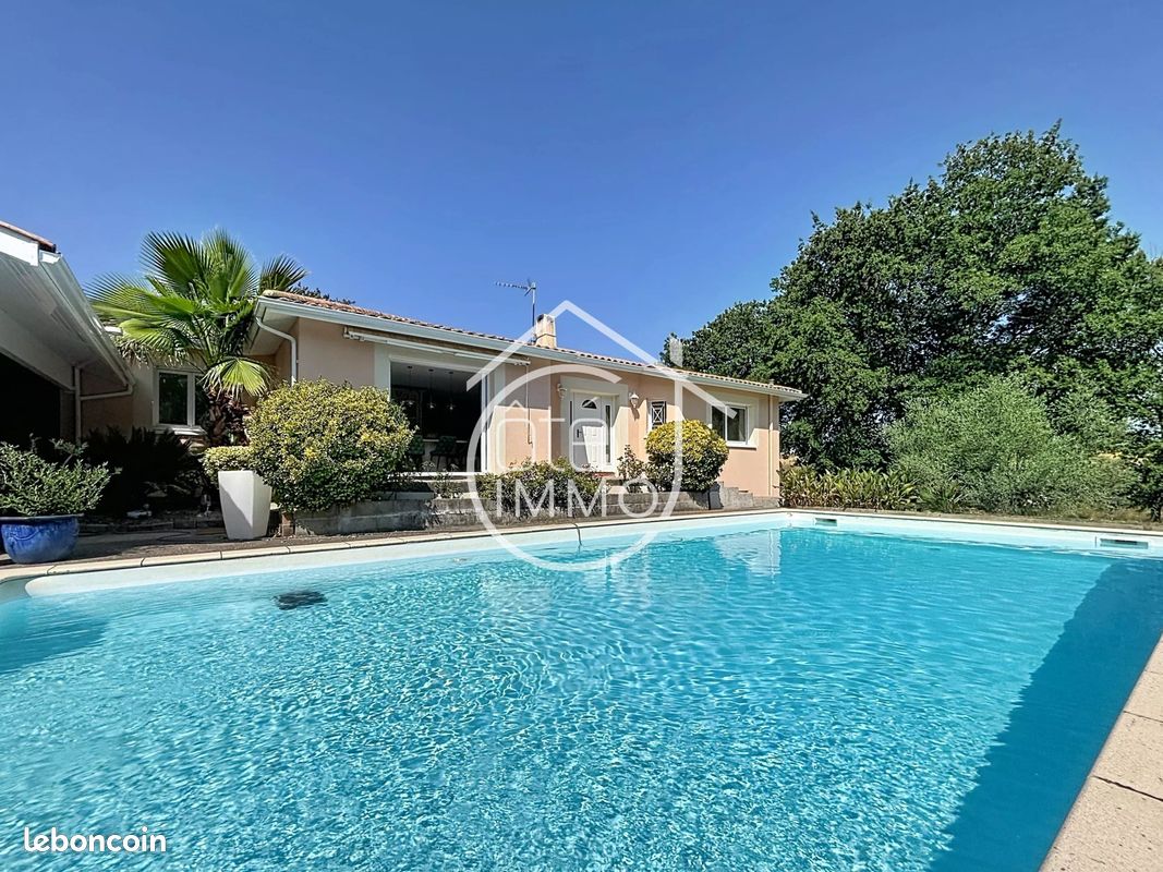 Maison 5 pièces 163 m² · à Guillac · 163 m² · 370 000 €