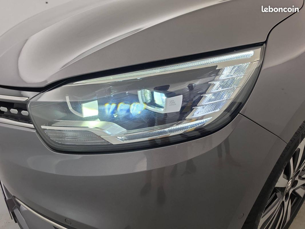 RENAULT Scenic dCi 160 Energy EDC Initiale Paris (image 27)