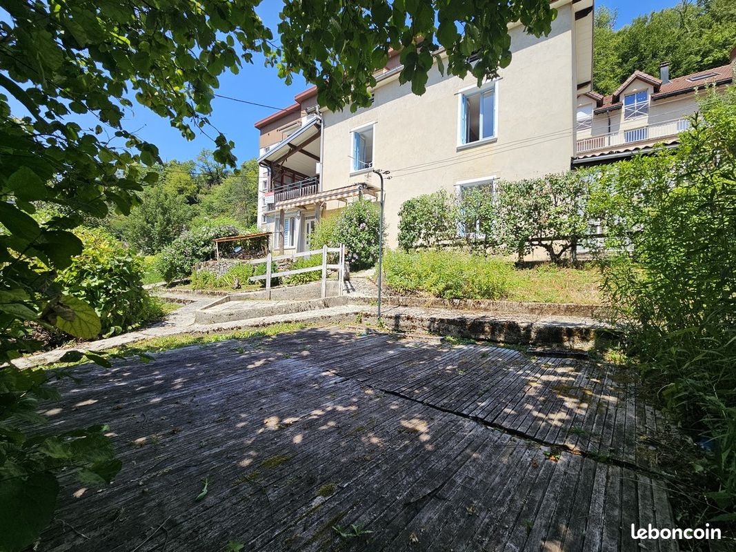 Maison 5 pièces 105 m² · à Saint-Claude · 105 m² · 178 500 €
