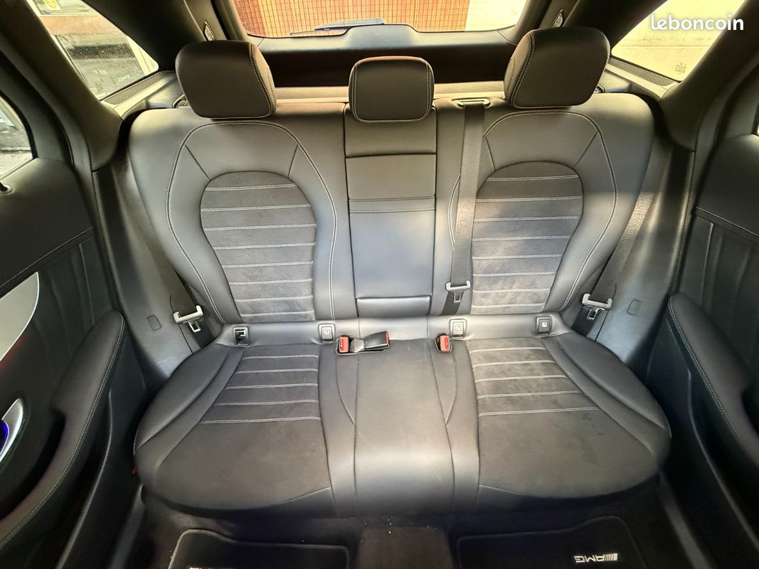 MERCEDES GLC 300 e 9G-Tronic 4Matic AMG Line 320 ch HYBRID TOIT OUVRANT entretien 100% Mercedes garantie Mercedes (image 11)