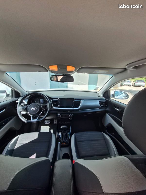 KIA STONIC 1.0 T-GDI 120CH ISG PREMIUM DCT7 euro6d-t (finition haut de gamme) Année 08/10/2019 35000km (image 7)