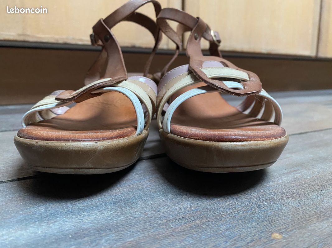 Le Routard sandales 39 confort en cuir naturel talon compensé