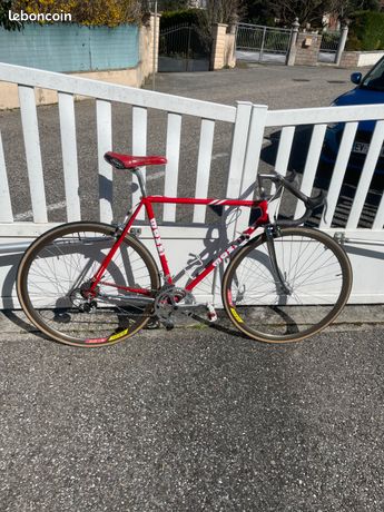 Vélo de course ancien – Années 1940/1950 – Équipé Campagnolo, Stronglight & Huret – Rare et authentique - Vélos