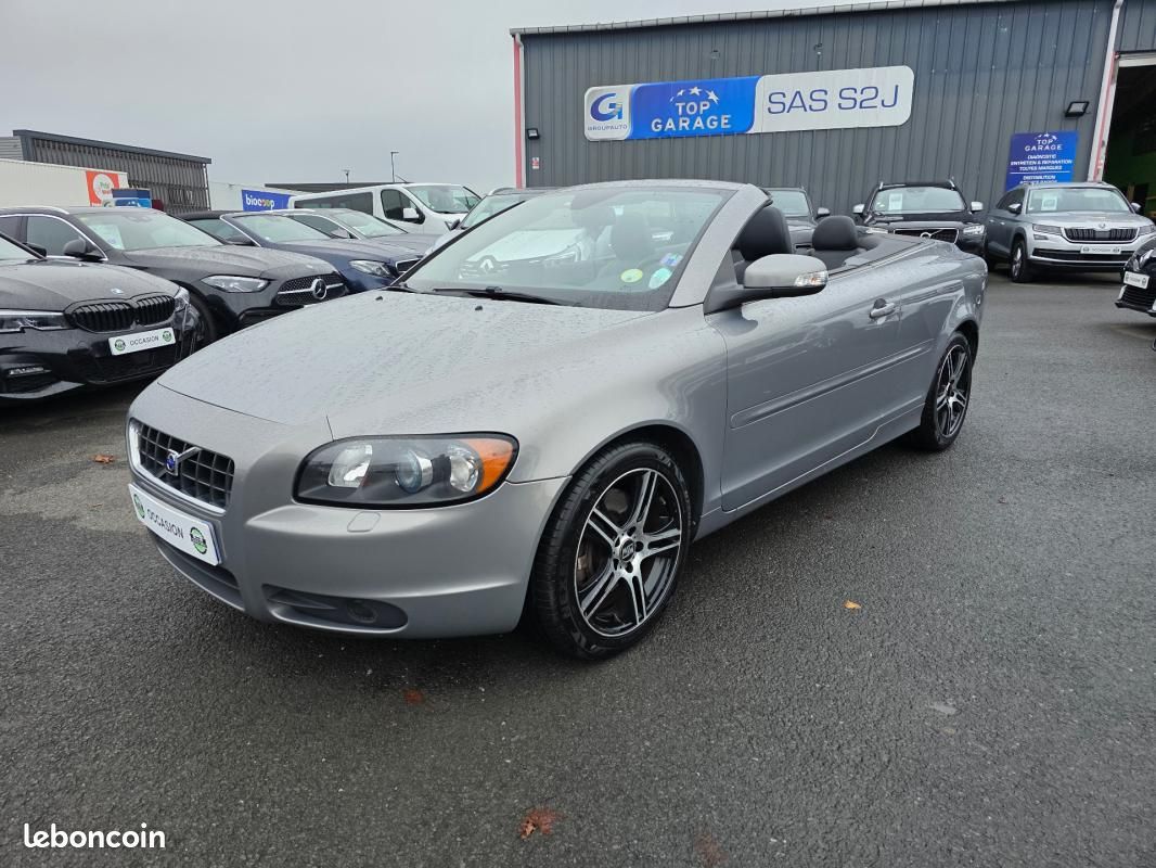 Volvo C70 Cabriolet 2.4i 170 Summum (image 17)