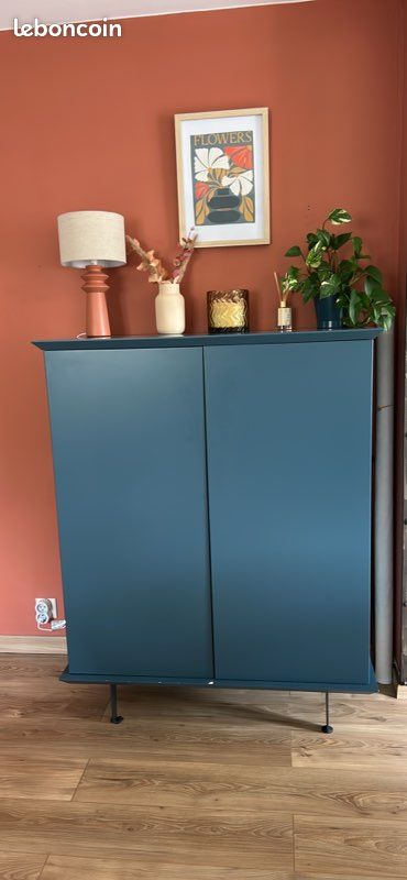 Bahut design bleu laqué (image 1)