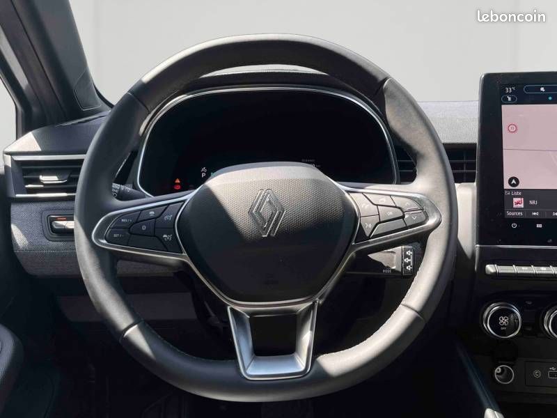 Renault Clio E-Tech full hybrid 145 ch GSR2 Techno (image 10)