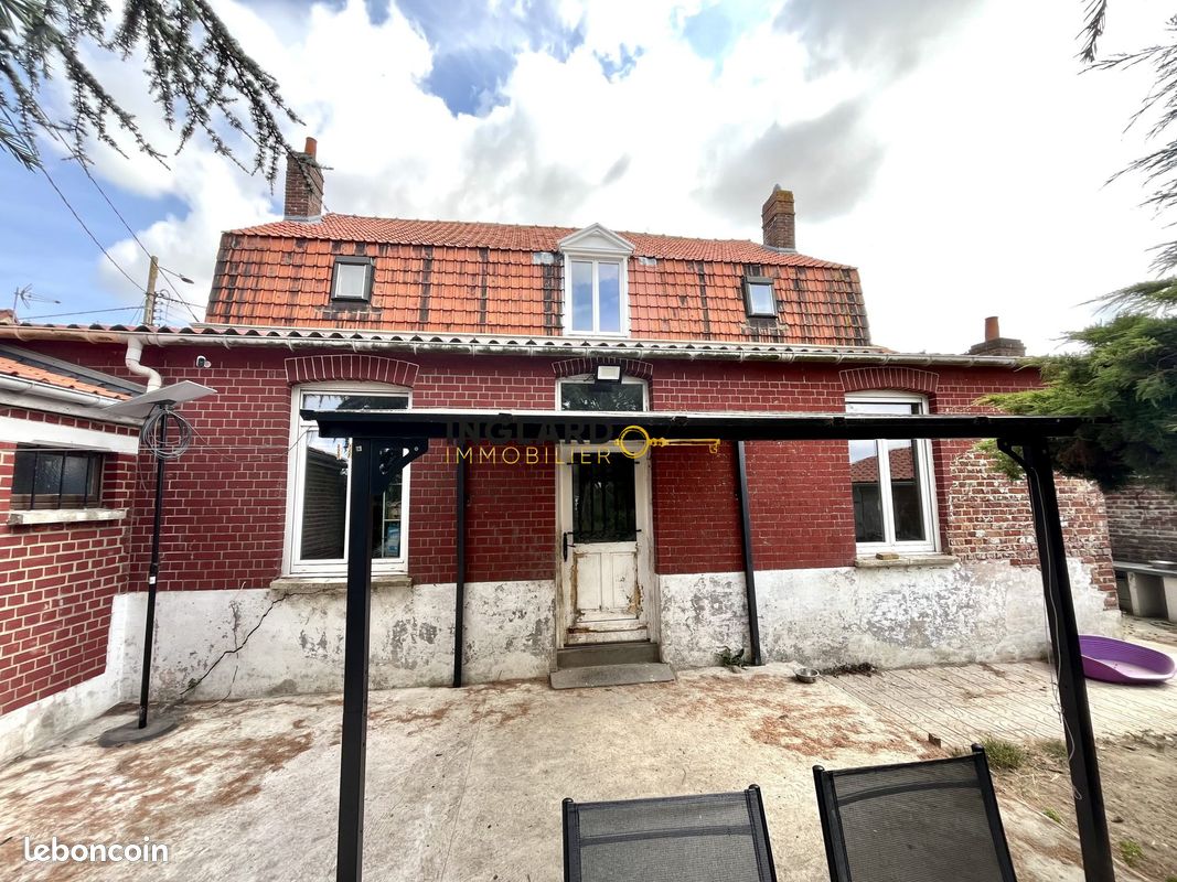 Maison 8 pièces 194 m² · à Looberghe · 194 m² · 224 675 €