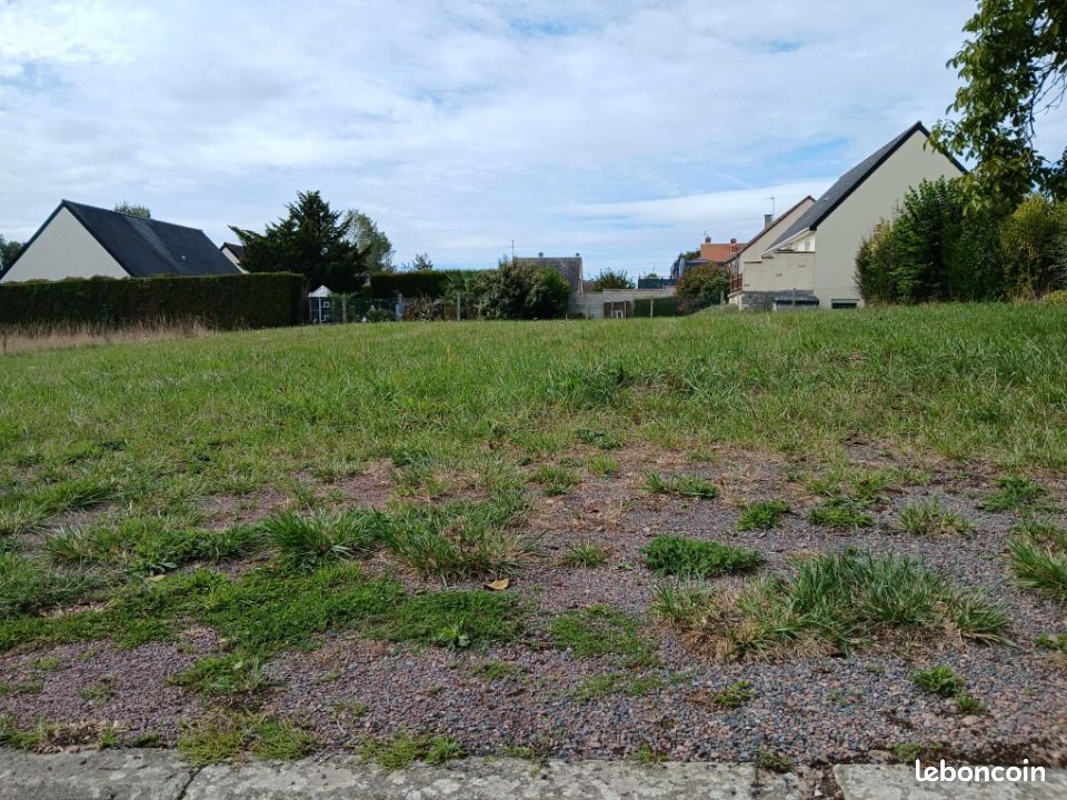 Terrain 705 m² · à Ver-sur-Mer · 129 600 €
