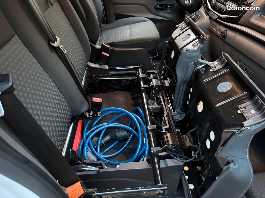 Ford E-Transit 100% électrique L2H2 BATTERIE 75/68 KWH TREND BUSINESS TVA (image 15)
