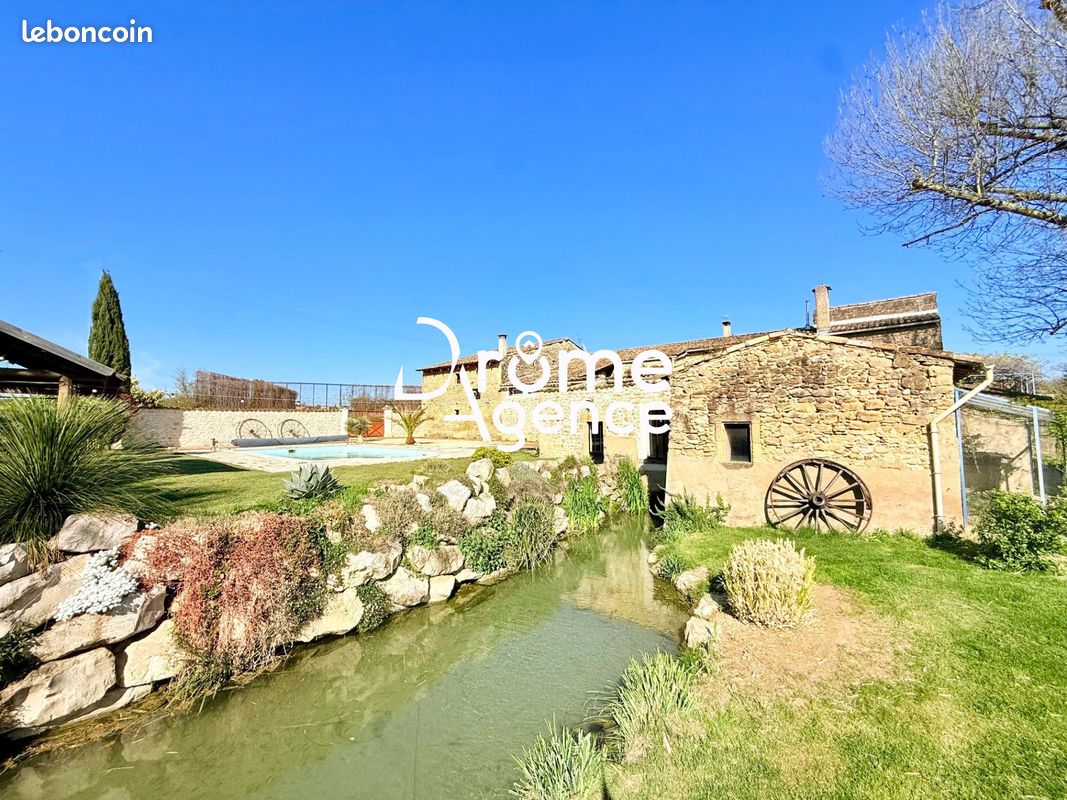 Maison 6 pièces 199 m² · à Montoison · 199 m² · 649 000 €