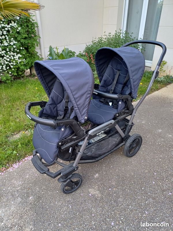 Vends poussette double (image 1)