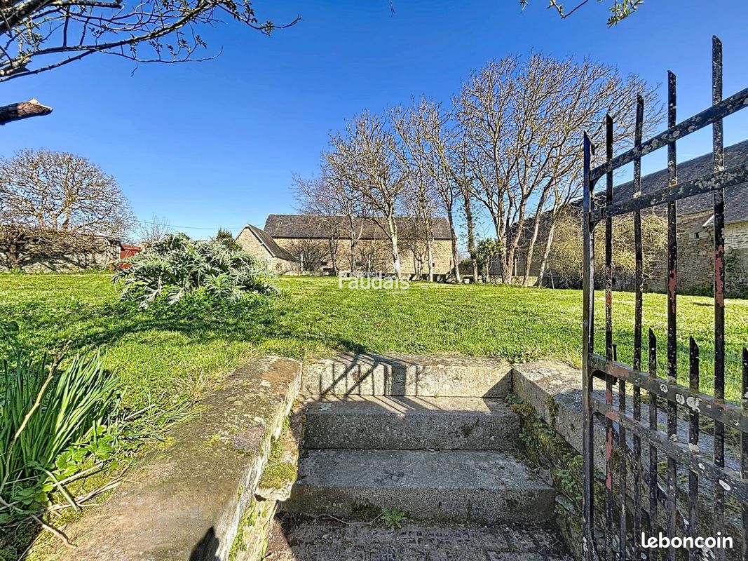 Maison 2 pièces 426 m² · à Villers-Bocage · 426 m² · 213 000 €