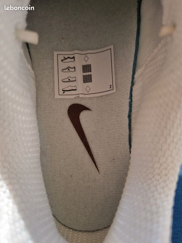 Nike Shox R4 White / Metallic Silver / Bronze Neuves en boîte (image 6)