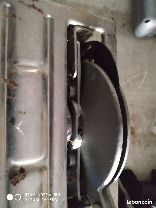 Scie a bois sur batterie (image 3)