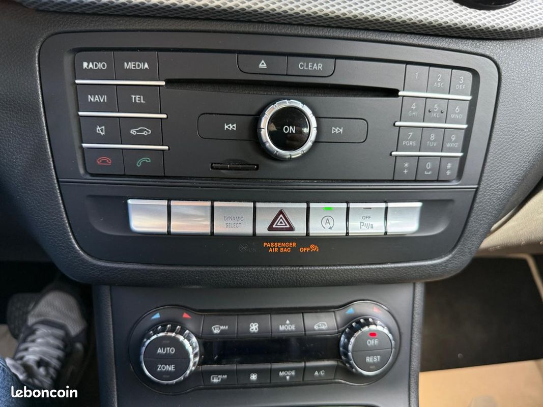 MERCEDES CLASSE B B 180 - BV 7G-DCT BERLINE - Sensation PHASE 2 (image 16)