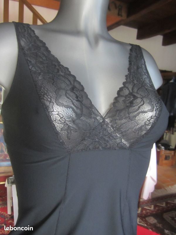 Caraco noir avec dentelle Well taille 38 (image 2)