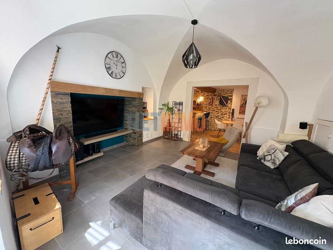 Maison 5 pièces 110 m² · à Beauvoisin · 110 m² · 220 000 €