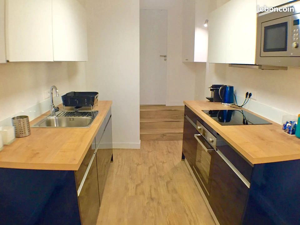 Appartement 3 pièces 65 m² · à Courbevoie · 65 m² · 1 350 €