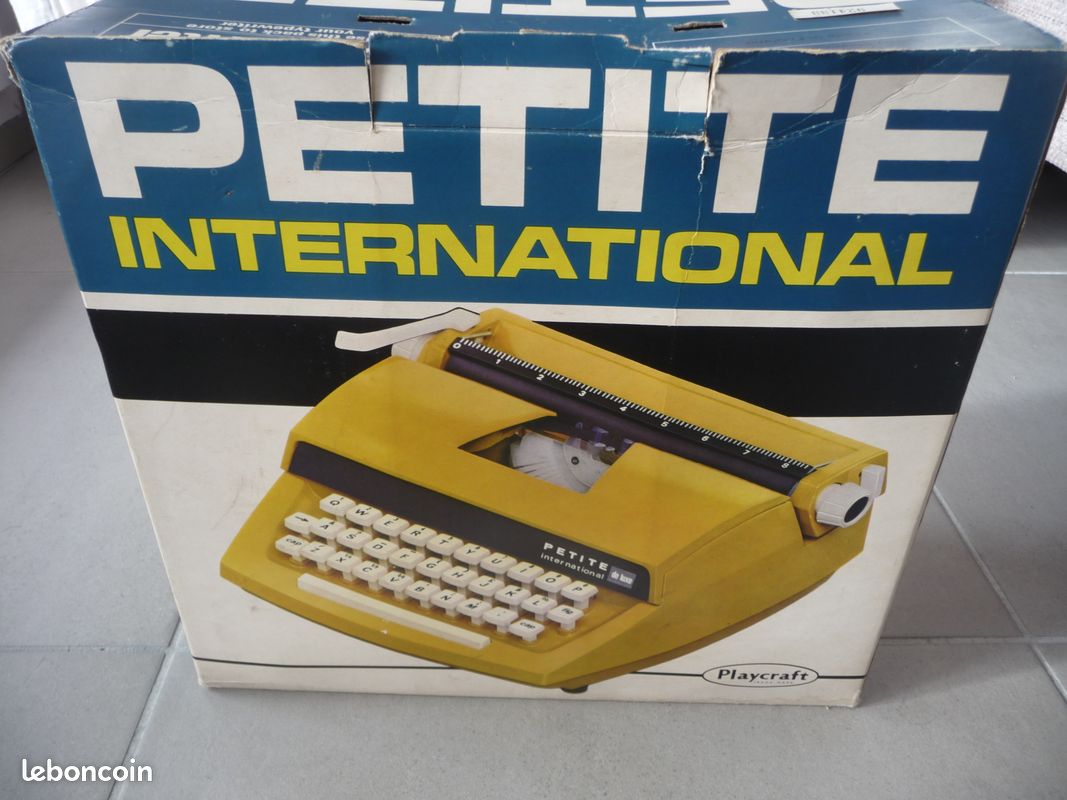 Machine à Lire Jouet, Livre Numérique Vietnamien Anglais, Haute Sensibilité Sûre pour Garçons et Filles Apprentissage des Langues Cadeau Merveilleux pour Enfants Jaune