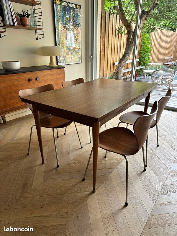 Table vintage extensible style scandinave – année 60/70 (image 1)