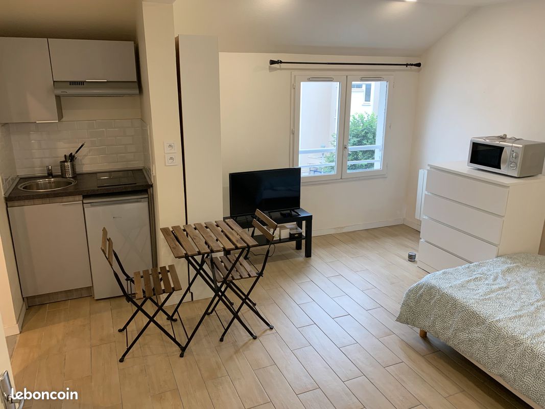 Appartement 1 pièce 18 m² · à Aulnay-sous-Bois · 18 m² · 660 €/mois