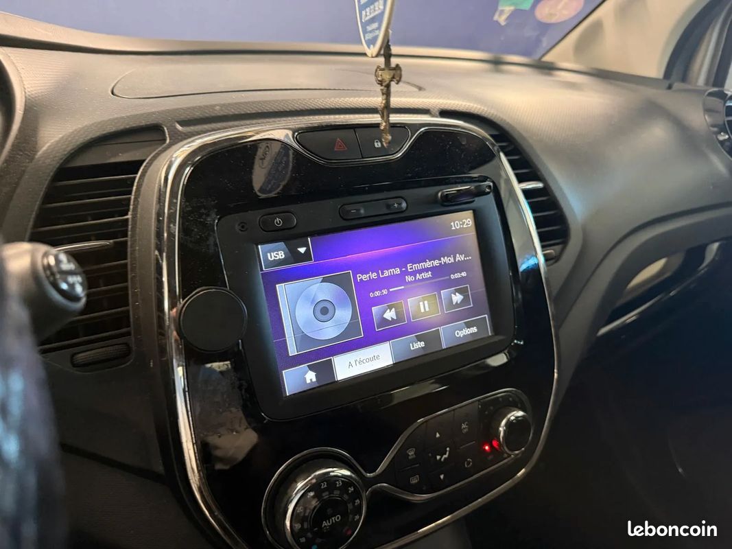 RENAULT Captur 0.9 tce 90ch ZEN - 2015 - Faible kilométrage (image 14)